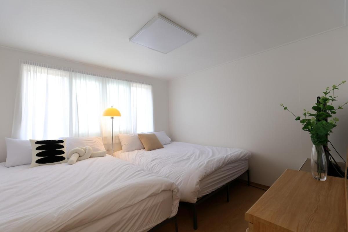 Villa #hongdae#5min Sangsu St